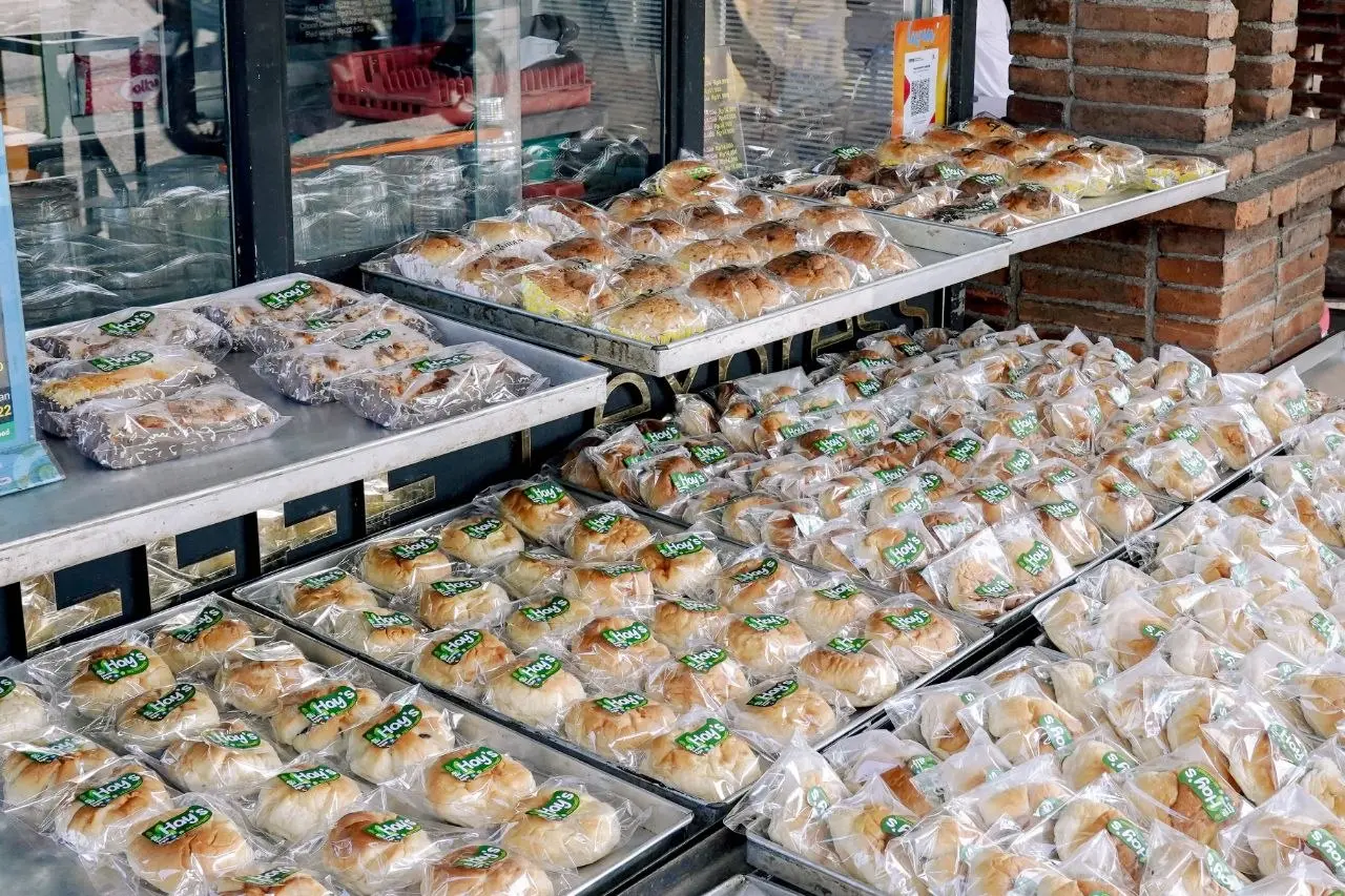 Stock Ribuan Roti Hays Bakery Jogja